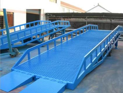 Features of Steel Mobile Dock Ramp